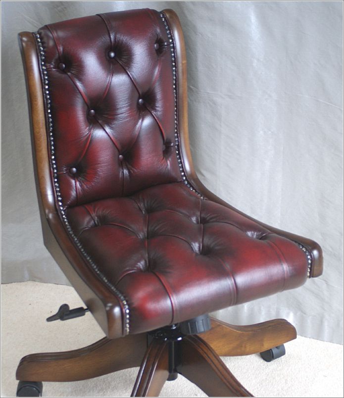9046 Cambridge Chair in Red (4)